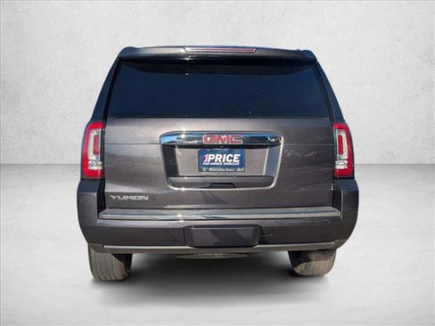 Used 2018 GMC Yukon Denali image 6