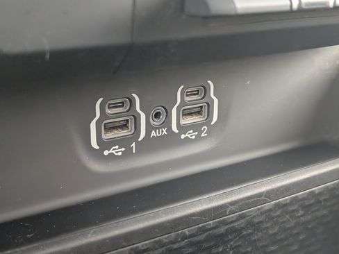 Used 2021 RAM 1500 Laramie RWD image 26