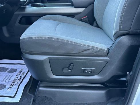 Used 2024 RAM 2500 Big Horn w/ Off Road Package image 18