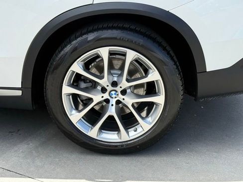 Used 2021 BMW X5 sDrive40i w/ Premium Package RWD image 14