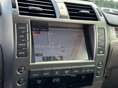 Used 2019 Lexus GX 460 Luxury image 32