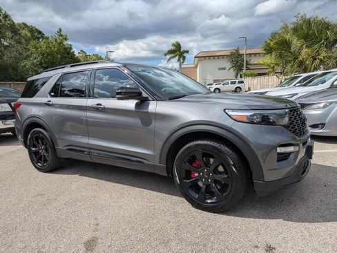 Used 2022 Ford Explorer ST w/ Equipment Group 401A AWD/4WD image 2