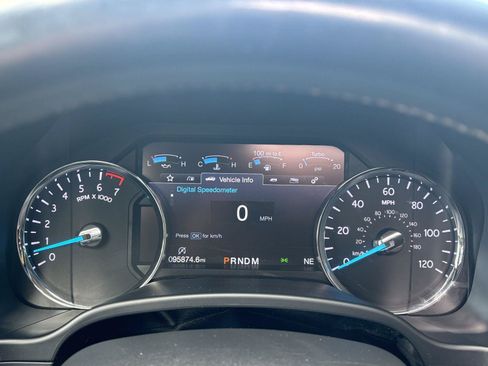 Used 2019 Ford Expedition Max Platinum AWD/4WD image 9