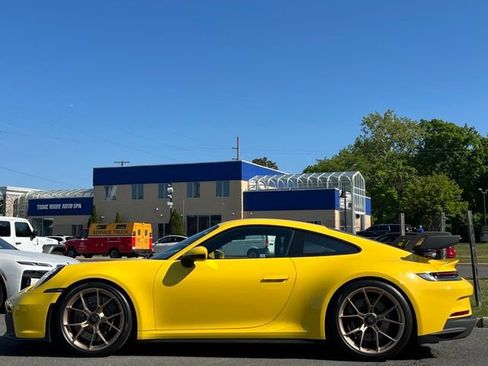Used 2022 Porsche 911 GT3 RWD image 9