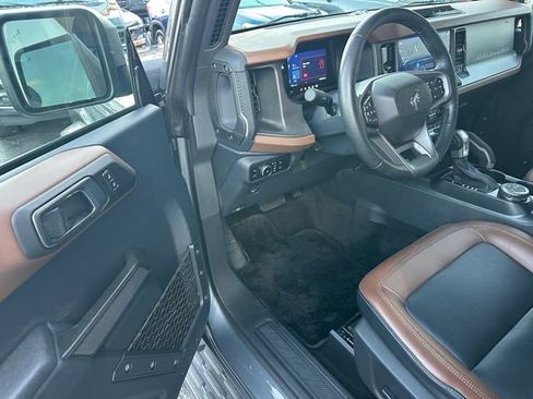 Used 2024 Ford Bronco Outer Banks image 18