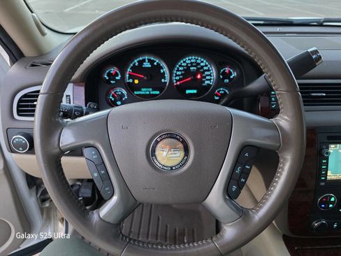 Used 2010 Chevrolet Suburban LTZ image 31