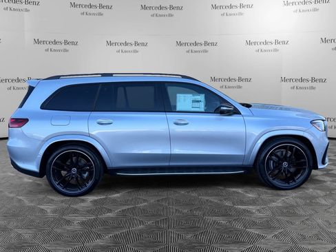 Used 2025 Mercedes-Benz GLS 580 4MATIC image 6