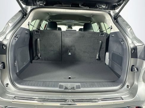 New 2026 Toyota Highlander Limited AWD/4WD image 25