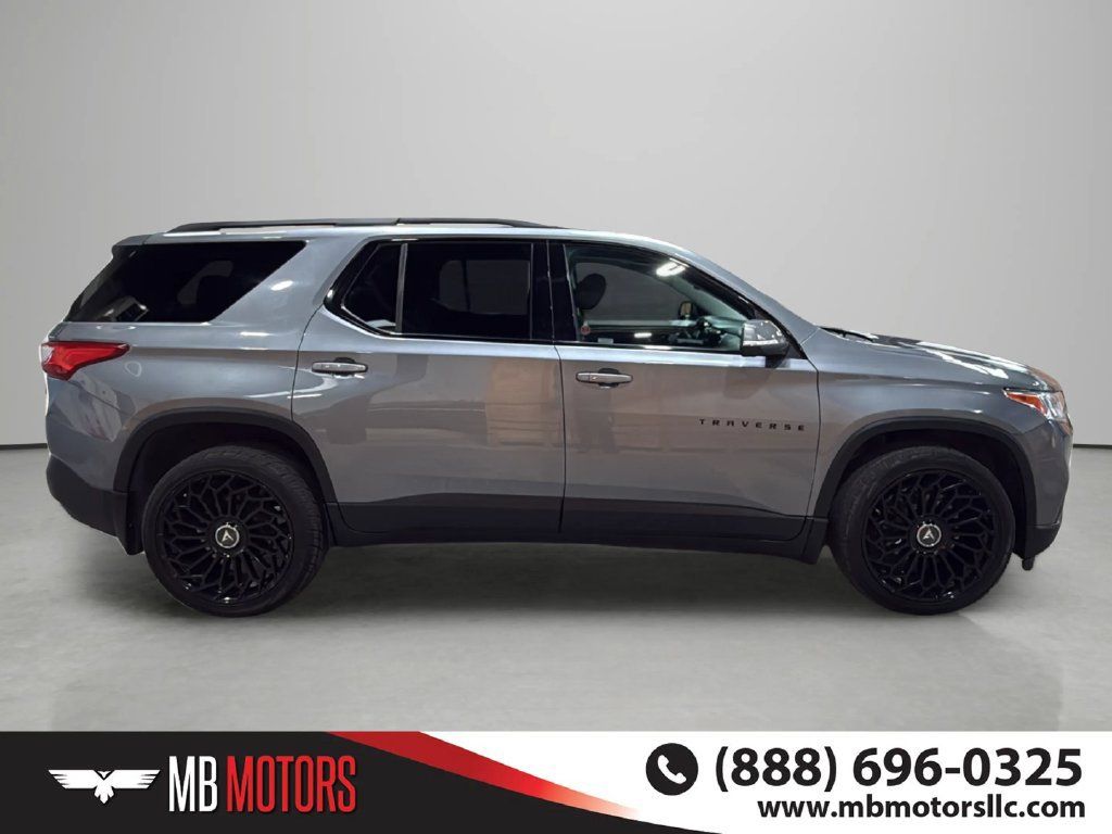 Used 2021 Chevrolet Traverse RS w/ LPO, Floor Liner Package AWD/4WD image 5