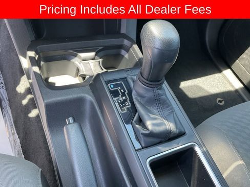 Used 2022 Toyota Tacoma SR RWD image 9