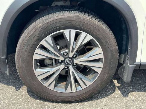 Used 2023 Nissan Rogue SV AWD/4WD image 10