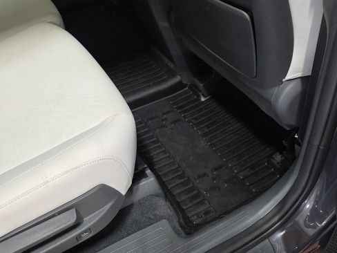 Used 2025 Hyundai Santa Fe SE AWD/4WD image 11