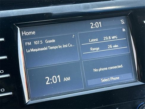 Used 2018 Toyota Camry LE image 18