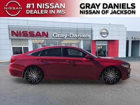 Used 2020 Honda Accord Sport image 3