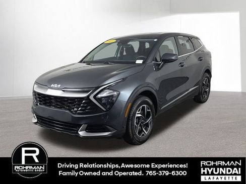 Used 2023 Kia Sportage LX image 11