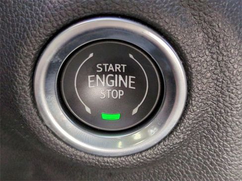 Used 2022 Chevrolet Silverado 1500 Custom image 30