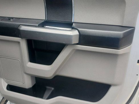 Used 2016 Ford F150 XLT image 21