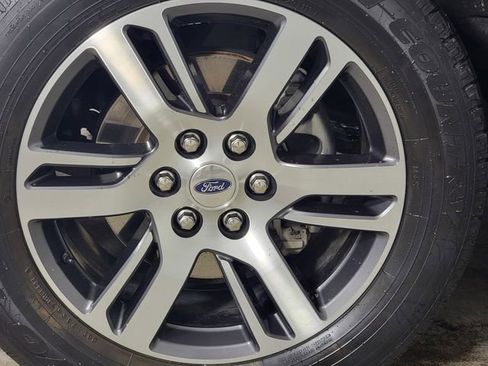 Certified 2024 Ford Expedition Limited AWD/4WD image 10