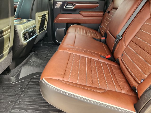 Used 2026 GMC Sierra 2500 Denali Ultimate w/ Max Trailering Package AWD/4WD image 30