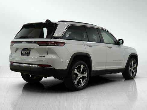 Used 2023 Jeep Grand Cherokee Limited w/ Luxury Tech Group II image 6