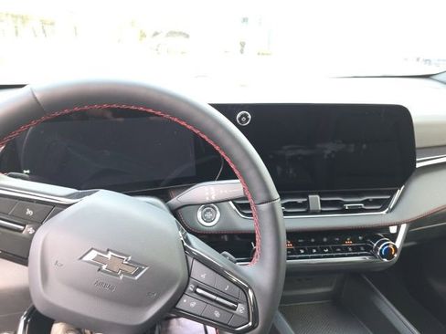 Used 2025 Chevrolet Equinox RS w/ Safety and Technology Package image 22