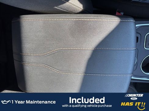 Used 2020 Chevrolet Traverse LT image 20