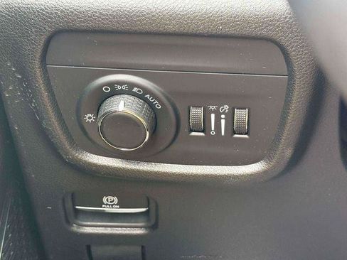 Certified 2023 Jeep Grand Cherokee Laredo w/ Luxury Tech Group I AWD/4WD image 22
