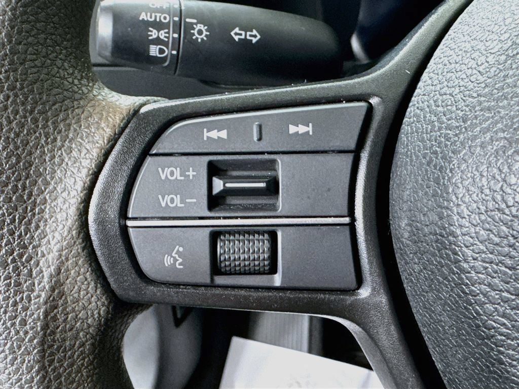 Used 2023 Honda Accord EX image 12
