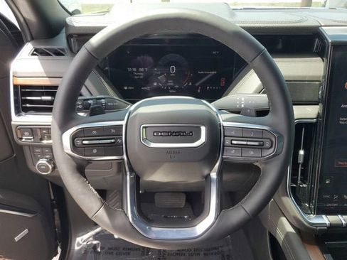 New 2026 GMC Yukon Denali w/ Sun & Power Step Package AWD/4WD image 21