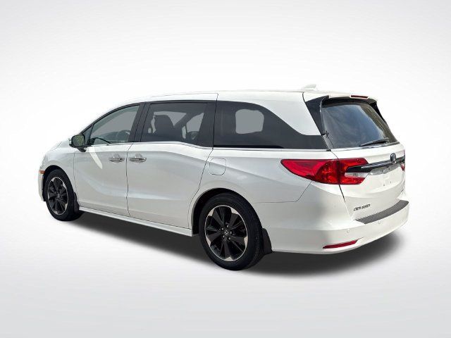 Used 2023 Honda Odyssey Elite image 3