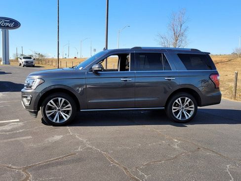 Used 2021 Ford Expedition Limited image 4