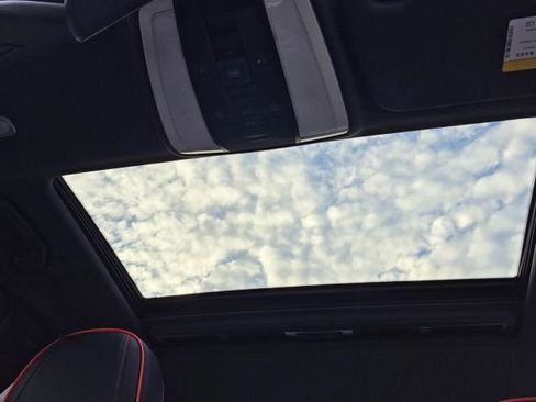 Used 2013 Mercedes-Benz C 250 Sedan w/ Multimedia Pkg image 13