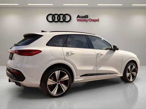 New 2026 Audi SQ5 Premium Plus AWD/4WD image 5