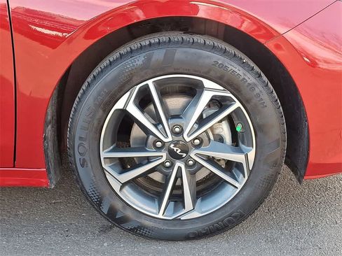 Used 2023 Kia Forte LXS image 26