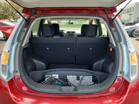 Used 2013 Nissan Leaf S FWD image 8