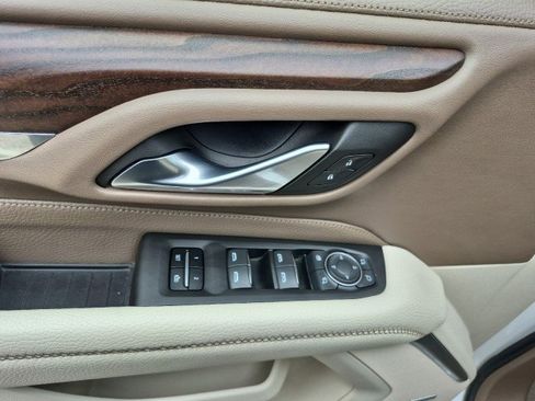 Used 2022 GMC Yukon Denali image 22