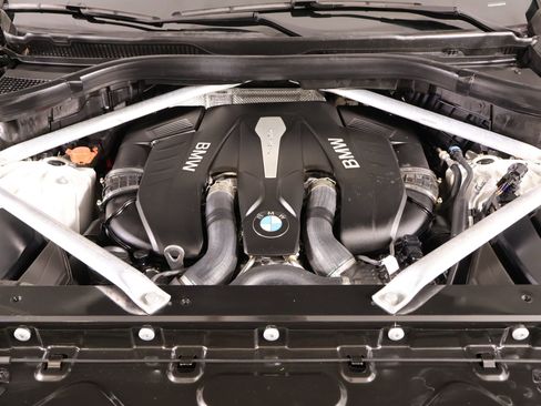 Used 2019 BMW X5 xDrive50i w/ M Sport Package image 22