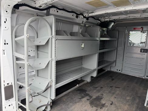 Used 2017 Ford Transit 150 130 Low Roof RWD image 8