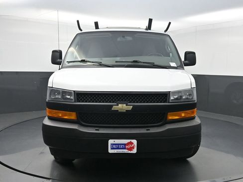 Used 2022 Chevrolet Express 2500 w/ Driver Convenience Package RWD image 34