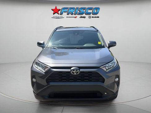 Used 2019 Toyota RAV4 XLE Premium FWD image 2