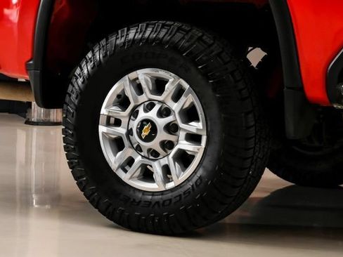 Used 2023 Chevrolet Silverado 2500 LT w/ Z71 Off-Road Package AWD/4WD image 50