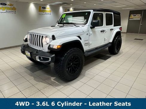 Used 2018 Jeep Wrangler Unlimited Sahara image 2