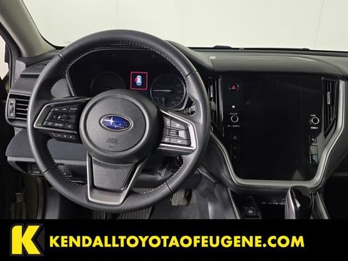 Used 2023 Subaru Outback Premium AWD/4WD image 9