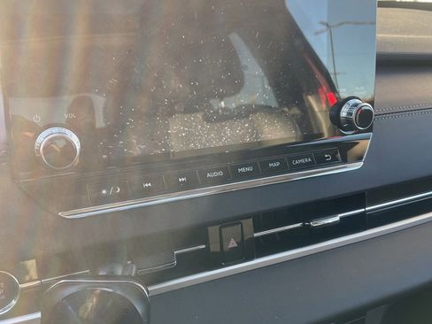 Used 2024 Mitsubishi Outlander SE image 13