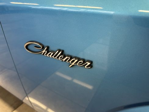 Used 2010 Dodge Challenger R/T image 8