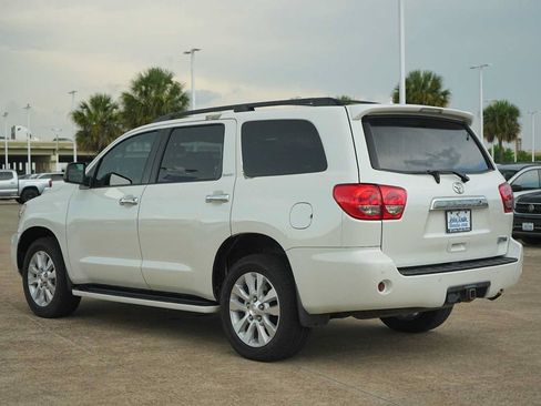 Used 2013 Toyota Sequoia Platinum RWD image 4