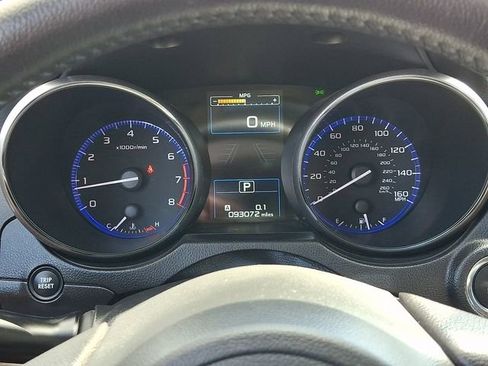 Used 2017 Subaru Outback 3.6R Touring w/ Popular Package #5A AWD/4WD image 21