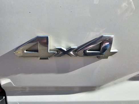 Used 2020 Toyota Tacoma TRD Off-Road image 15