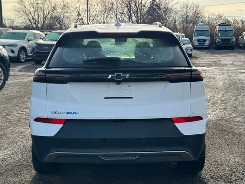 Used 2022 Chevrolet Bolt EUV Premier w/ Sun & Sound Package image 6