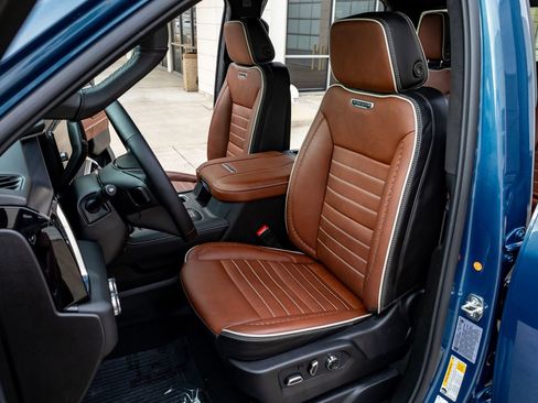 Used 2026 GMC Sierra 3500 Denali Ultimate image 30